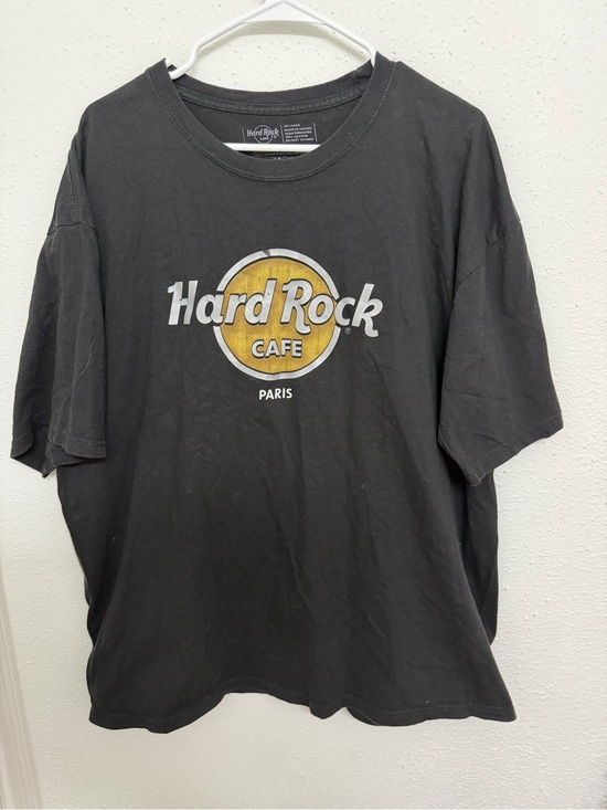 Hard Rock Cafe Other - Hard Rock Cafe Black Tee with Yellow Logo - Paris